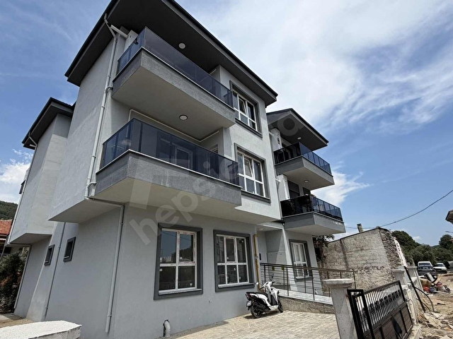 Muğla Ulada geniş 1+1 daire