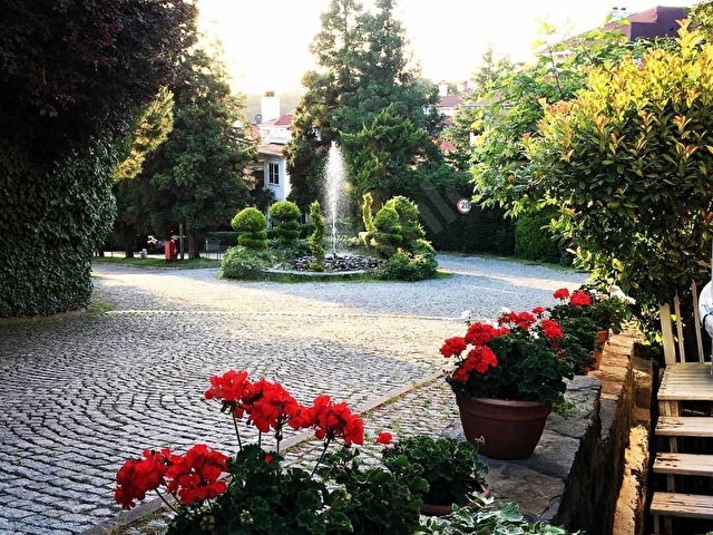 Sahibinden Villa - Metroya 5, Havalimanına 15 dk - Görsel 11