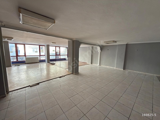 HİCRETDEN 50.YIL MH. TRAMVAY CAD. DİBİNDE 130 M2 KİRALIK OFİS - Görsel 4