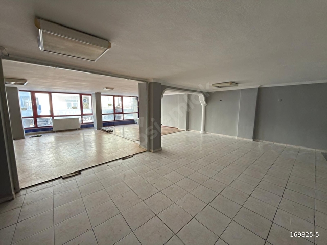 HİCRETDEN 50.YIL MH. TRAMVAY CAD. DİBİNDE 130 M2 KİRALIK OFİS - Görsel 3