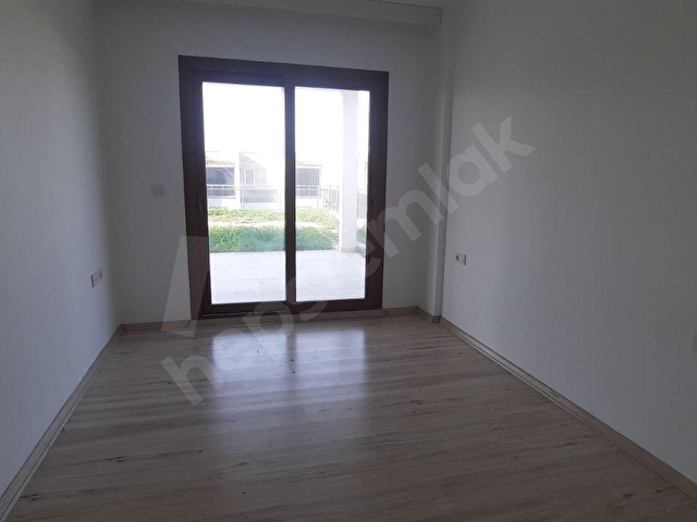 BODRUM TURGUTREİS YALIDA MANZARALI BAHÇELİ 3+1 MÜSTAKİL VİLLA - Görsel 23