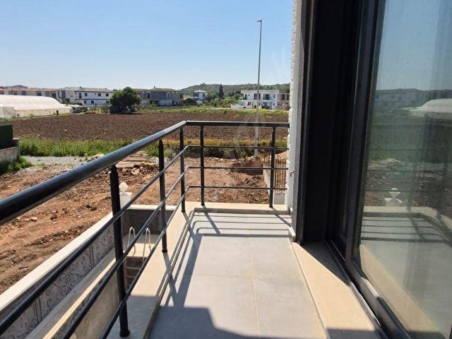 Tam Müstakil Villa Özel Havuz ve Otoparklı - Görsel 9
