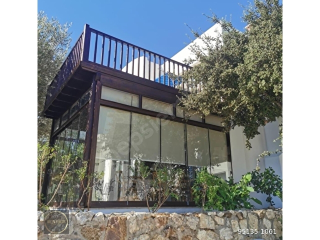 Bodrum Gümüşlük Geniş Bahçeli Yıllık kiralık Köşe Villa