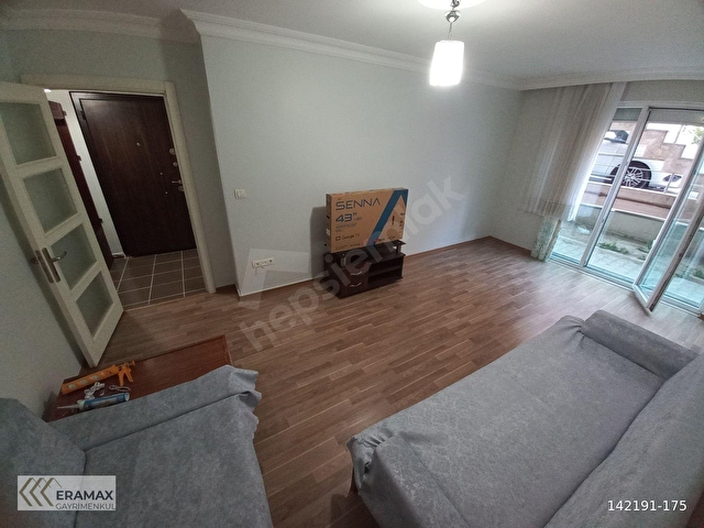 Yeditepe üni.5 dk yürüme mesafesinde,full eşyalı,80 m2,2+1,daire