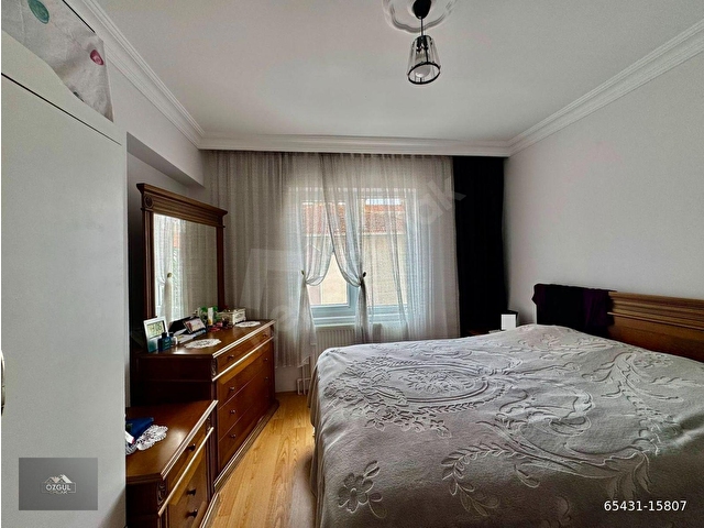 ÖZGÜL EMLAKtan MERKEZİ KONUMDA FULL YAPILI MASRAFSIZ ORTA KAT 3+1 DAİRE - Görsel 20