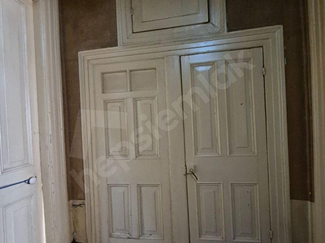 Küçükyalıda Satılık 9+1 Tarihi Tescilli Mustakil Ev - Görsel 9