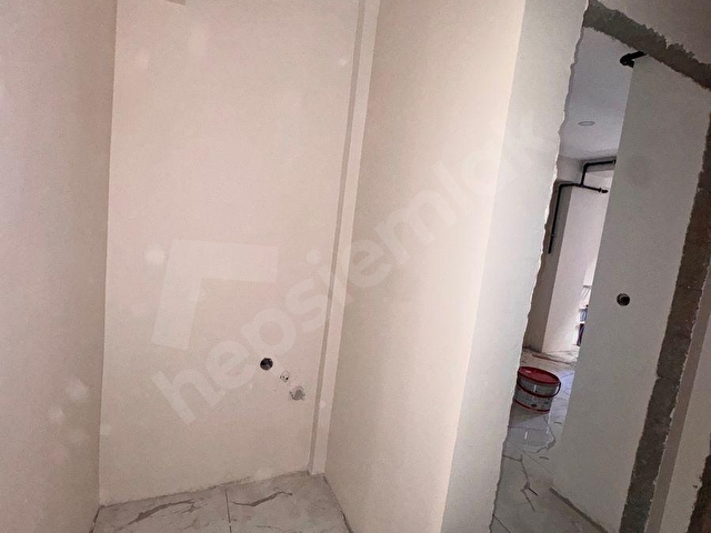 BAHÇELİEVLER ÇAMLIK CADDESİNDE, SIFIR, GÜNEY CEPHE, YÜKSEK GİRİŞ, 2+1 SATILIK DAİRE - Görsel 18