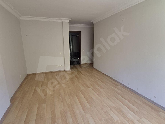 ANKADAN ÜSKÜDAR BULGURLUDA 3+1 150M2, LÜKS SİTE İÇİNDE - Görsel 12