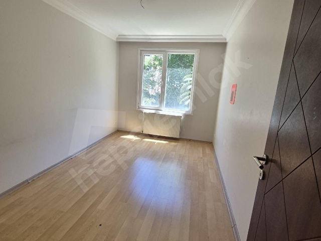 ANKADAN ÜSKÜDAR BULGURLUDA 3+1 150M2, LÜKS SİTE İÇİNDE - Görsel 14
