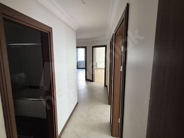 ANKADAN ÜSKÜDAR BULGURLUDA 3+1 150M2, LÜKS SİTE İÇİNDE - Görsel 24