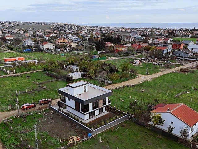 GÜMÜŞYAKADA SATILIK ULTRA LÜKS VILLA