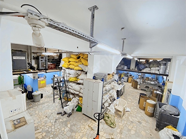GÜNGÖRENde 230 m2 +100 m2 SIFIR TADİLATLI İMALATA UYGUN