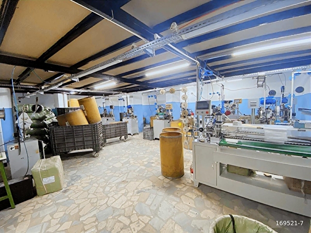 GÜNGÖRENde 230 m2 +100 m2 SIFIR TADİLATLI İMALATA UYGUN - Görsel 3