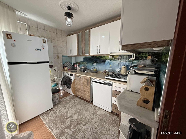 AKŞEMSETTİN MAHDE ARA KAT ÖN CEPHE 3+1 YAPILI SATILIK DAİRE - Görsel 5