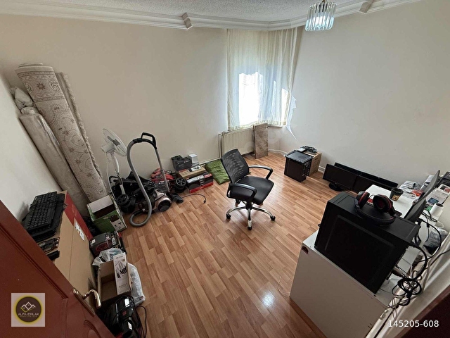 AKŞEMSETTİN MAHDE ARA KAT ÖN CEPHE 3+1 YAPILI SATILIK DAİRE - Görsel 20