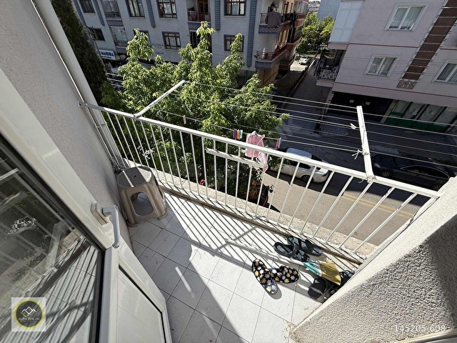 AKŞEMSETTİN MAHDE ARA KAT ÖN CEPHE 3+1 YAPILI SATILIK DAİRE - Görsel 8