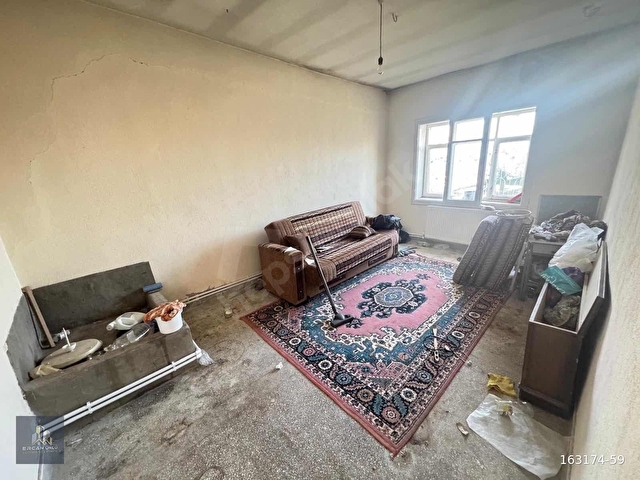 KOCASİNAN GÖMEÇDE KÖY İÇİNDE 900m² ARSA İÇİNDE 4+1 MÜSTAKİL EV - Görsel 8