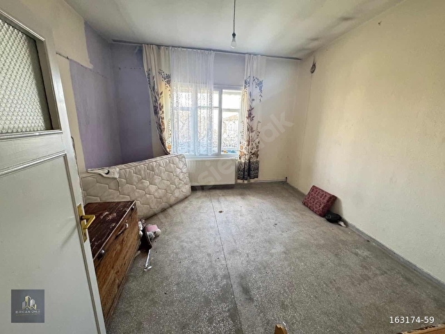 KOCASİNAN GÖMEÇDE KÖY İÇİNDE 900m² ARSA İÇİNDE 4+1 MÜSTAKİL EV - Görsel 9