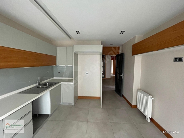 BEYLİKDÜZÜ AŞİYAN KONAKLARI BOŞ OTURUMA HAZIR SATILIK 3+1 DAİRE - Görsel 6
