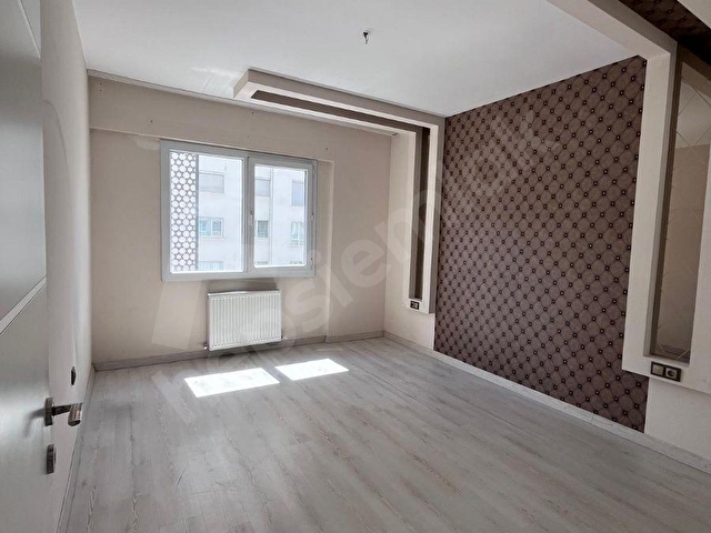 Papatya caddesi üzerinde, 175 M2 SATILIK DAİRE - Görsel 8