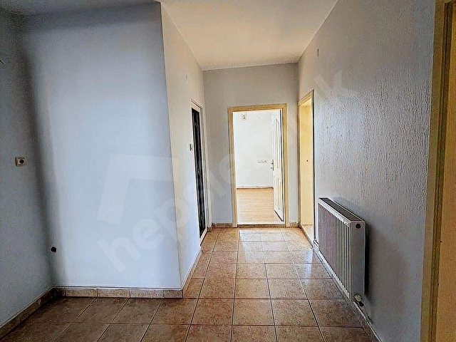 MEYDAN MAHALLESİ SATILIK MÜSTAKİL EV VE ARSASI - Görsel 4