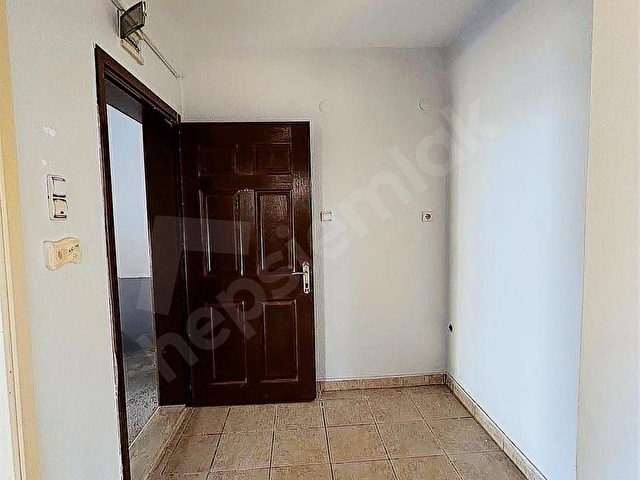 MEYDAN MAHALLESİ SATILIK MÜSTAKİL EV VE ARSASI - Görsel 13