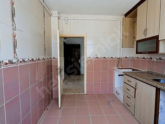 MEYDAN MAHALLESİ SATILIK MÜSTAKİL EV VE ARSASI - Görsel 11
