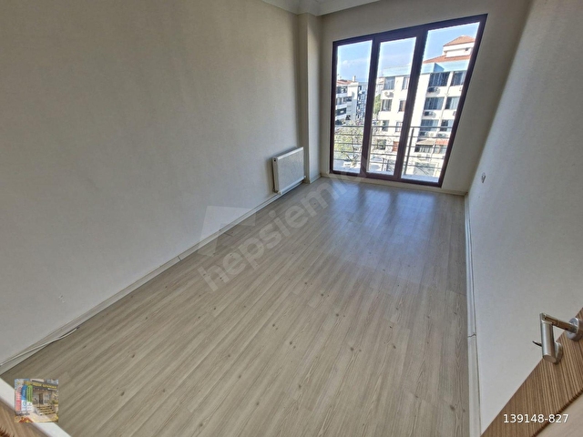 CADDE ÜZERİ KULLANIŞLI 2+1 DOĞALGAZLI KİRALIK GENİŞ DAİRE - Görsel 11