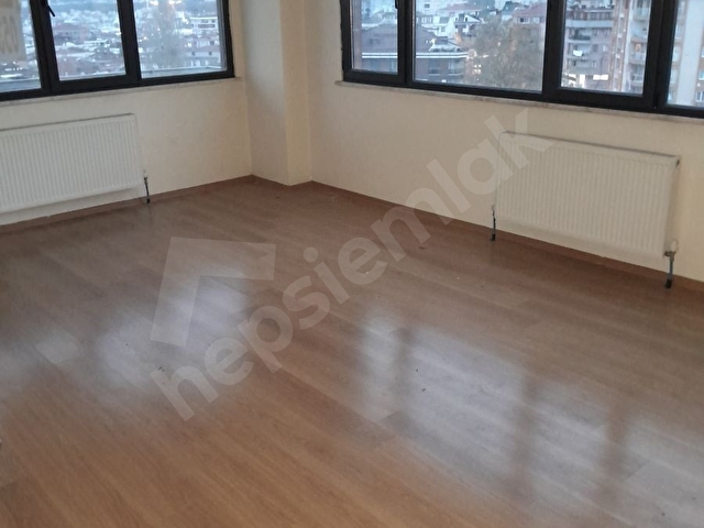 ANA CADDE ÜSTÜ LUX SİTEDE SATILIK 3+1 - Görsel 3