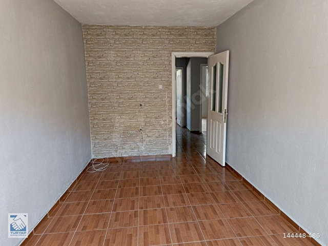 Konak Gürçeşme Levent Mahallesinde Kiralık 120 M2 3+1 Daire