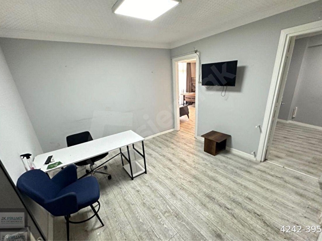 ATATÜRK CADDESİ ÜZERİNDE KİRALIK 5 BÖLÜM 120 m2 EŞYALI OFİS&BÜRO !!! - Görsel 11