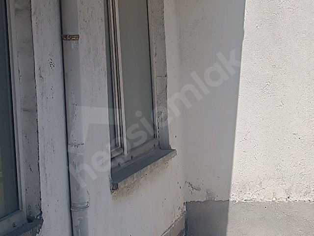 YENİBİR EMLAKTAN KIZILAYIN KALBİNDE MEŞRUİYET CADDESİNDE MUHTEŞEM  GENİŞ TERASLI 1+1 DAİRE - Görsel 5
