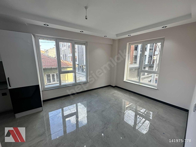 SÜMBÜLLERDEN GAFFAR OKKAN YAKINI KÖŞE Z.ISITMA 1+1 LÜKS DAİRE