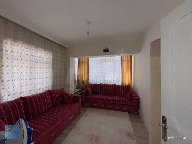 AYKUT EMLAKTAN MERKEZDE ORTA KATTA SATILIK DAİRE - Görsel 12