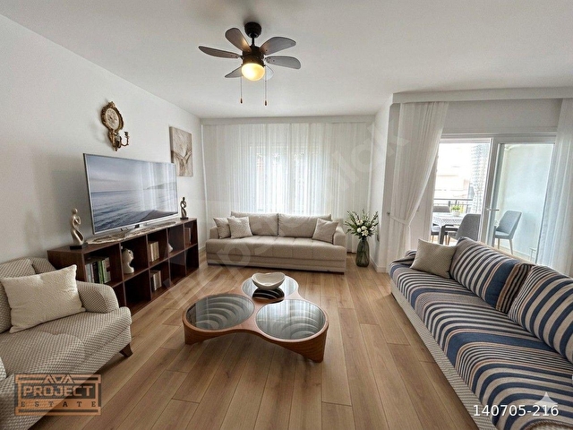 Kuşadası Kadınlar Denizinde 5+2 Havuzlu site içersinde SATILIK VİLLA - Görsel 9
