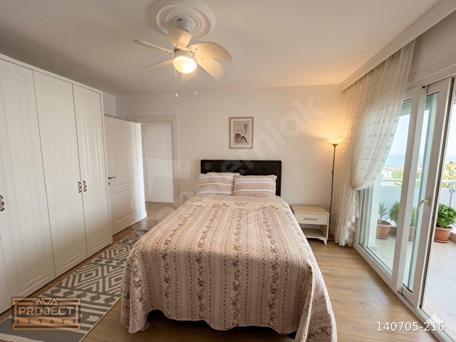 Kuşadası Kadınlar Denizinde 5+2 Havuzlu site içersinde SATILIK VİLLA - Görsel 16