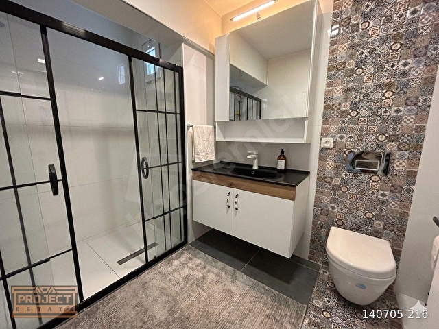 Kuşadası Kadınlar Denizinde 5+2 Havuzlu site içersinde SATILIK VİLLA - Görsel 23