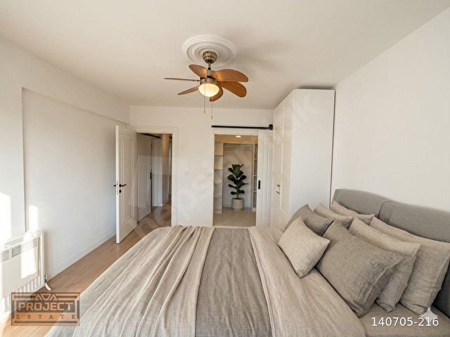 Kuşadası Kadınlar Denizinde 5+2 Havuzlu site içersinde SATILIK VİLLA - Görsel 26
