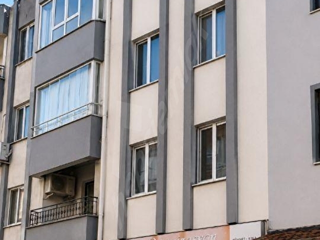 FIRSAT DAİRE--3+1+KAPALI MUTFAK+ 170 M2 ÇİF VC+BANYO - Görsel 2