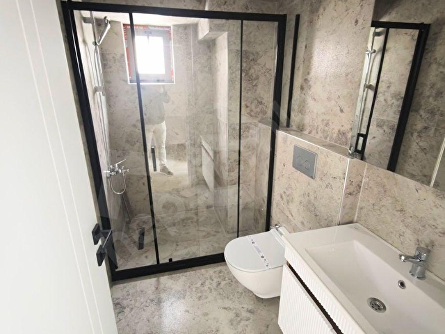EMEK SATILIK YENİ BİNA, ASANSÖRLÜ, K.OTOPARKLI, ARAKAT 1+1 DAİRE - Görsel 4
