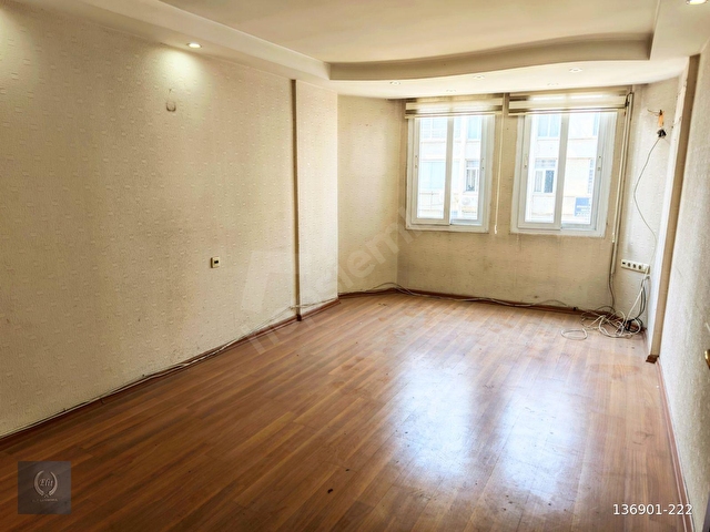 ÇARŞININ MERKEZİNDE İSTİKLAL CADDESİNDE GENİŞ 1+1 KİRALIK OFİS - Görsel 6