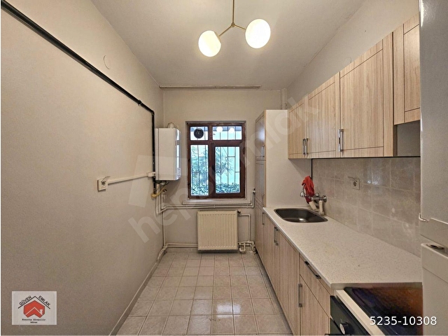 !!ACİL!! DİKMENDE SOKULLU CADDESİ PARALEL SOKAKTA 3+1 KOMBİLİ DÜZ GİRİŞ YAPILI MANTOLAMALI DAİRE