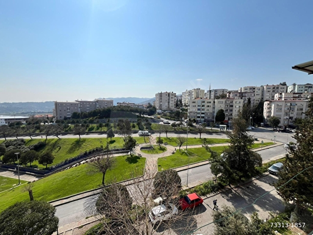 Yurtoğlunda Park Manzaralı 5. Kat Bakımlı Doğalgazlı Daire - Görsel 8