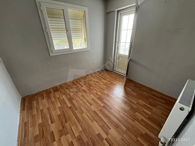 Yurtoğlunda Park Manzaralı 5. Kat Bakımlı Doğalgazlı Daire - Görsel 13