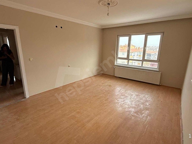 SİNCAN PINARBAŞI MAH. 3+1 KATTA PARK CEPHELİ ÇİFT BALKONLU DAİRE - Görsel 7