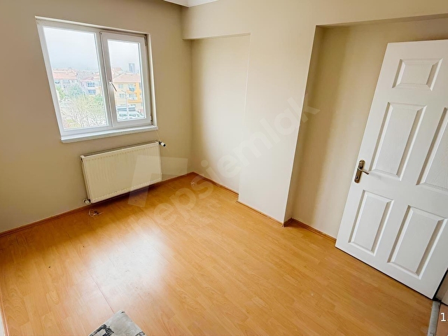 SİNCAN PINARBAŞI MAH. 3+1 KATTA PARK CEPHELİ ÇİFT BALKONLU DAİRE - Görsel 3