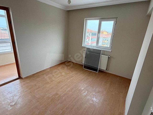 SİNCAN PINARBAŞI MAH. 3+1 KATTA PARK CEPHELİ ÇİFT BALKONLU DAİRE - Görsel 4