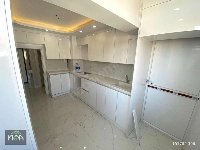 NEVADAN PLEVNE MAH 3+1 KATTA MERKEZİ KONUMDA FULL YAPILI DAİRE