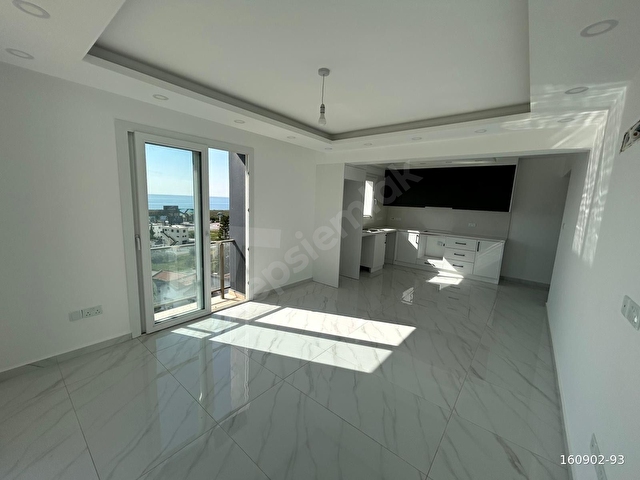 %50 PEŞİN %50 TAKSİTLİ TESLİME HAZIR 2+1 DAİRE FUL DENİZ MANZARALI KIBRIS İSKELE MERİT KARŞISI