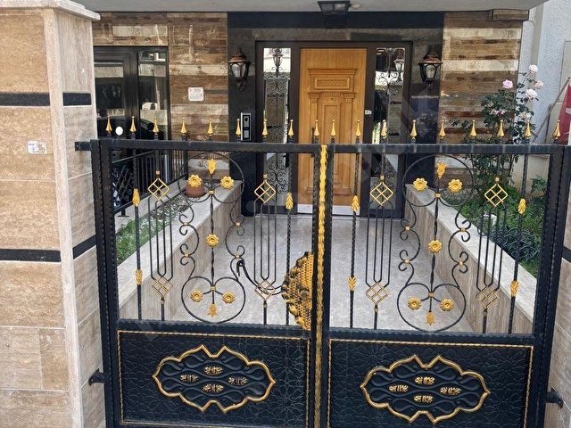 ÇINARCIK HARMANLAR  YERDEN ISITMALI YENİ BİNADA DENİZ VE DOĞA MANZARALI 2+1